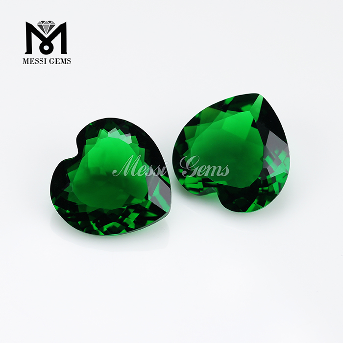 engros hjerte facetteret sten smaragdgrønt glas