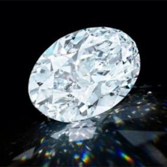 En detaljeret forklaring af forskellen mellem Moissanite diamant og diamant