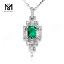 18 karat hvidguld 6X8 mm 0,6 karat skabt Emerald halskæde tilpasset