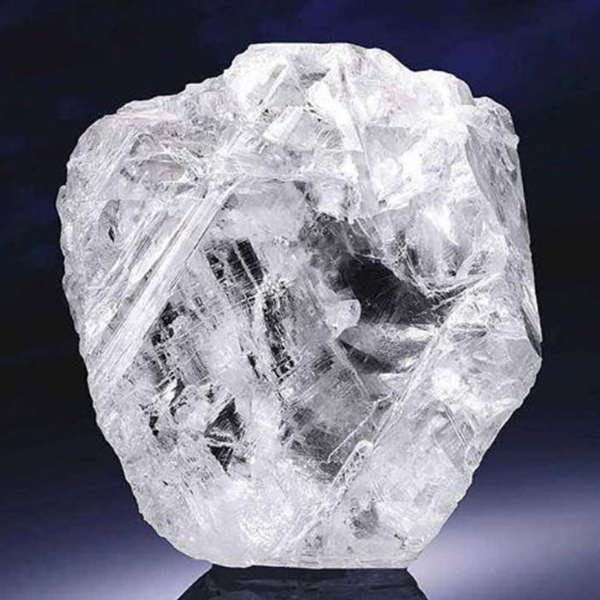 Hvad er mere værd, en rund moissanite diamant eller en speciel formet moissanite?