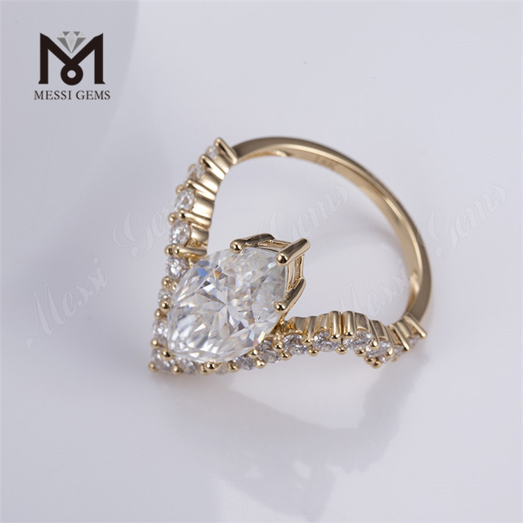 Afsløring af Timeless Beauty 4 karat lab diamant marquise forlovelsesring